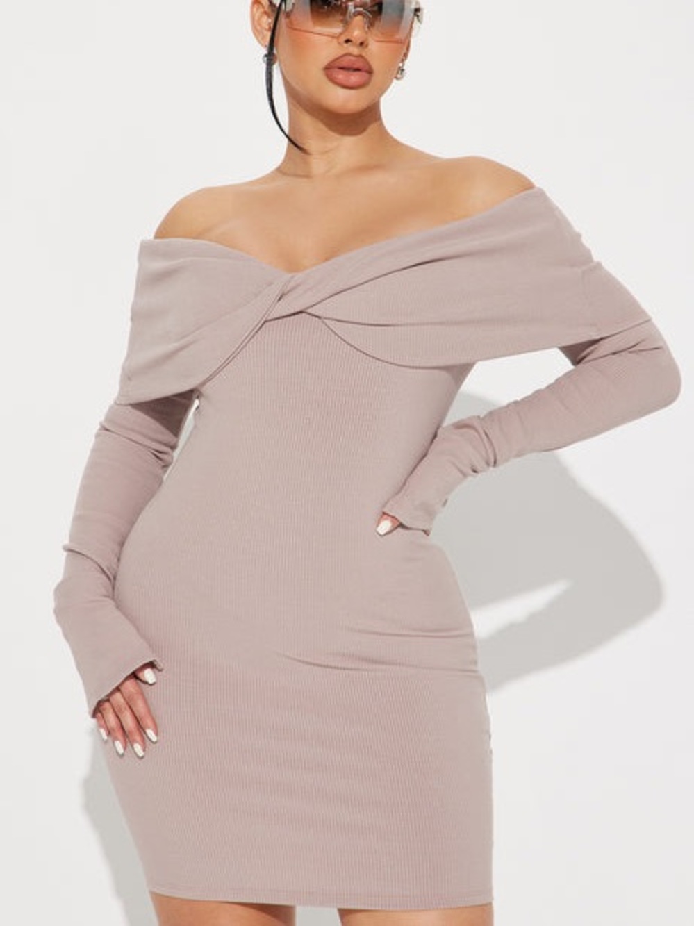 Off-Shoulder Ribbed Bodycon Dress in Mauve